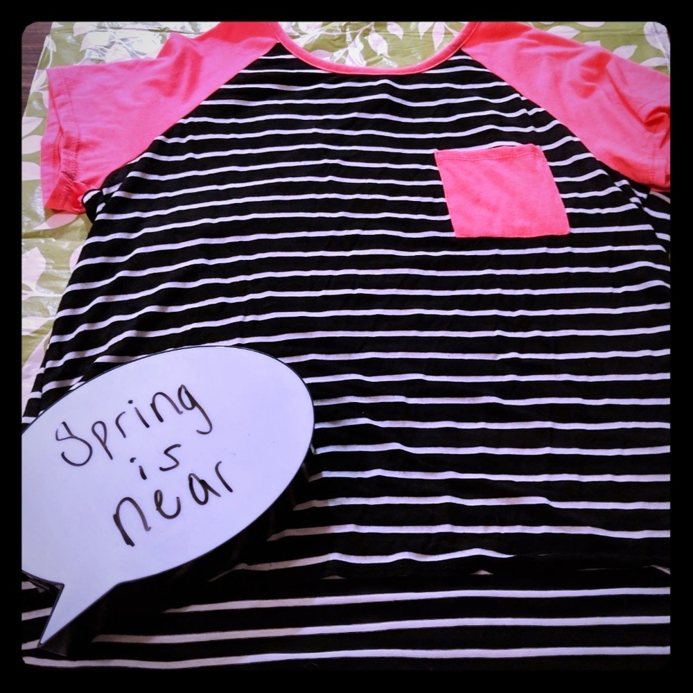 Women's tee